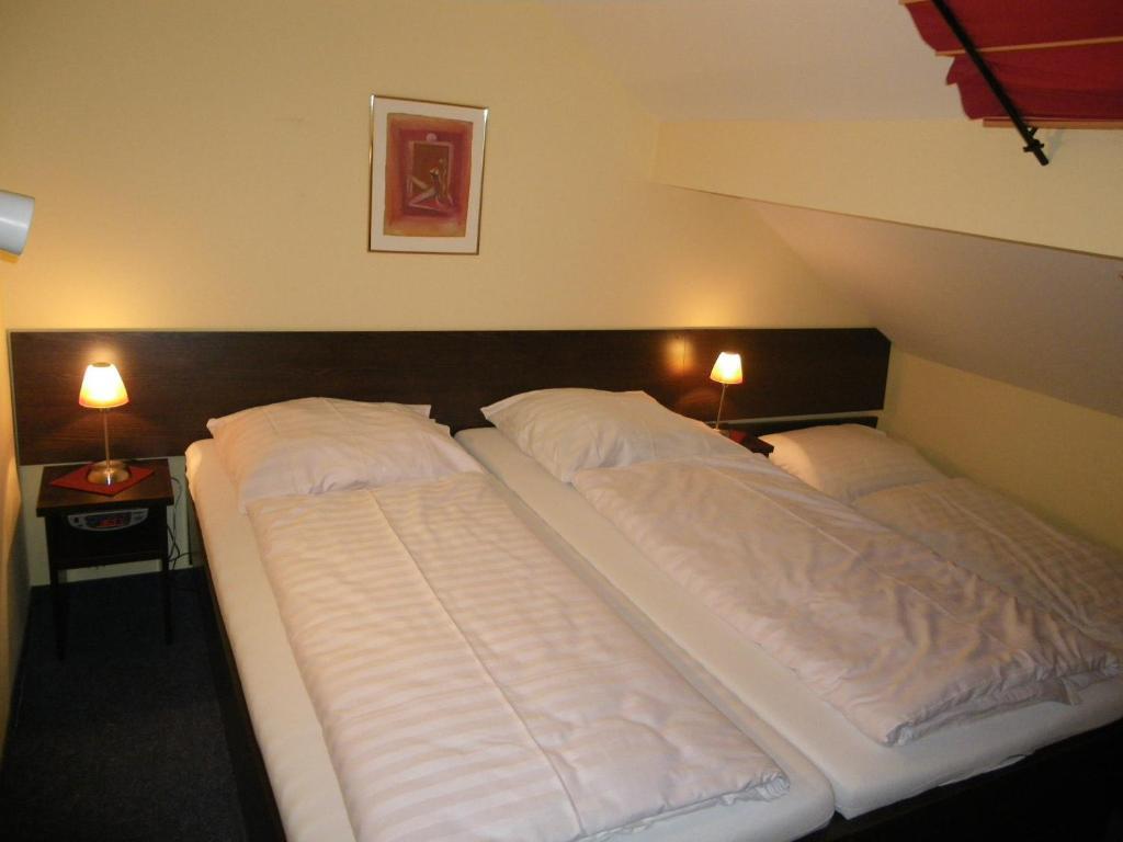 Hotel Amy Ρέγκενσμπουργκ Εξωτερικό φωτογραφία